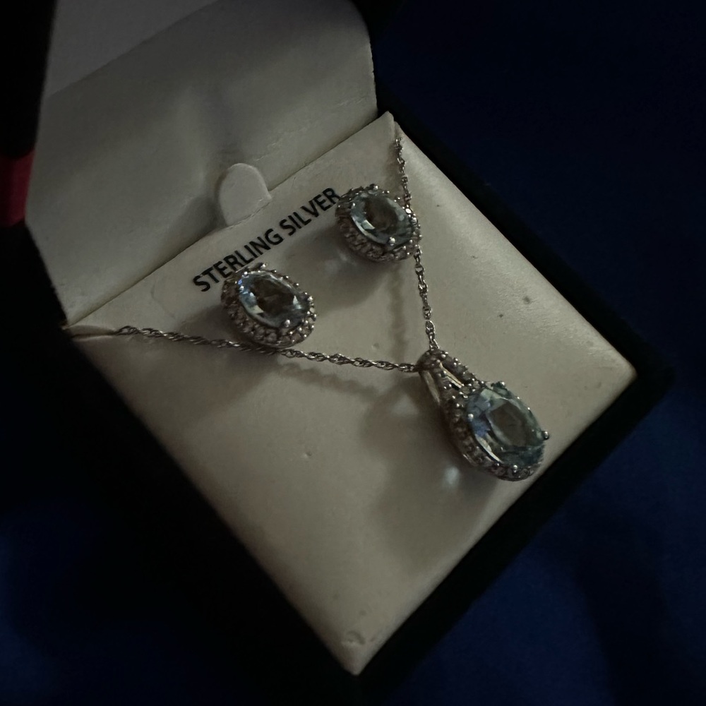 Elegant Sterling Silver Earrings and Necklace Set💎 - Picture 5 of 7
